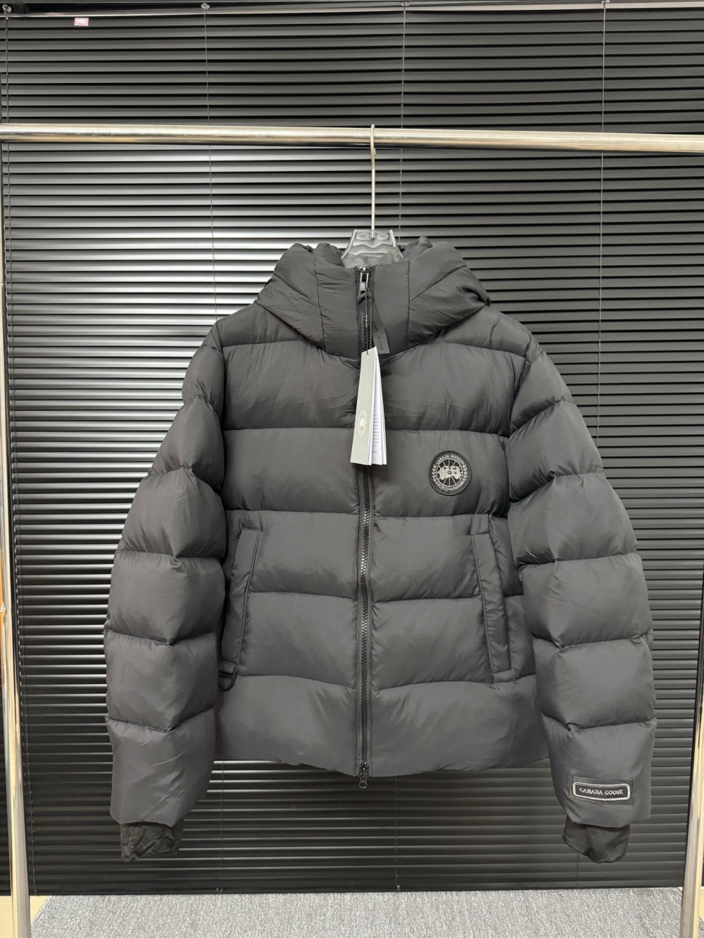 캐나다구스 상품 캐나다구스 Canada Goose 남여공용 후드 패딩 블랙