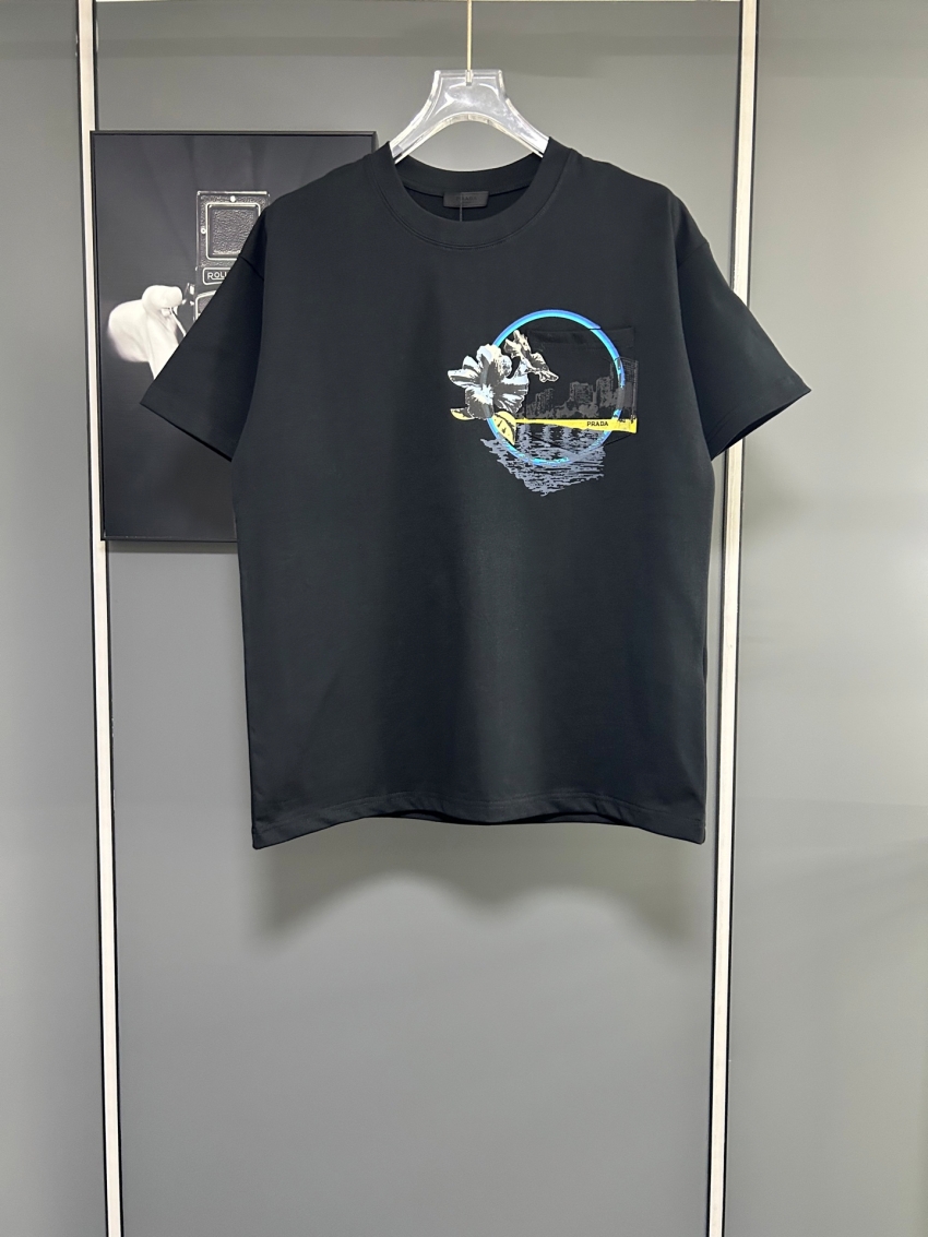 프라다 상품 프라다 PRADA 남녀공용 반팔 티셔츠