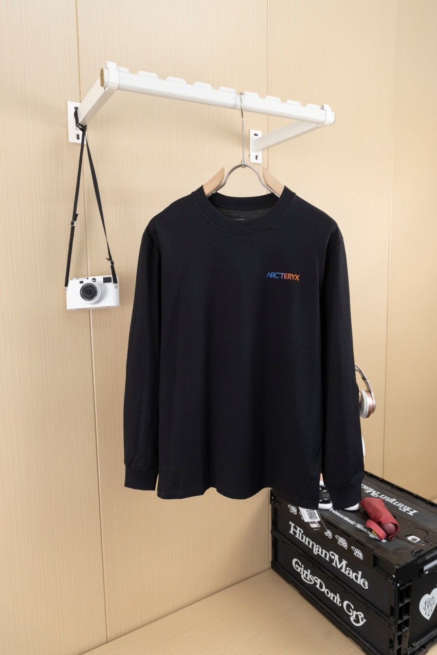 아크테릭스 상품 아크테릭스 ARC'TERYX 남녀공용 맨투맨