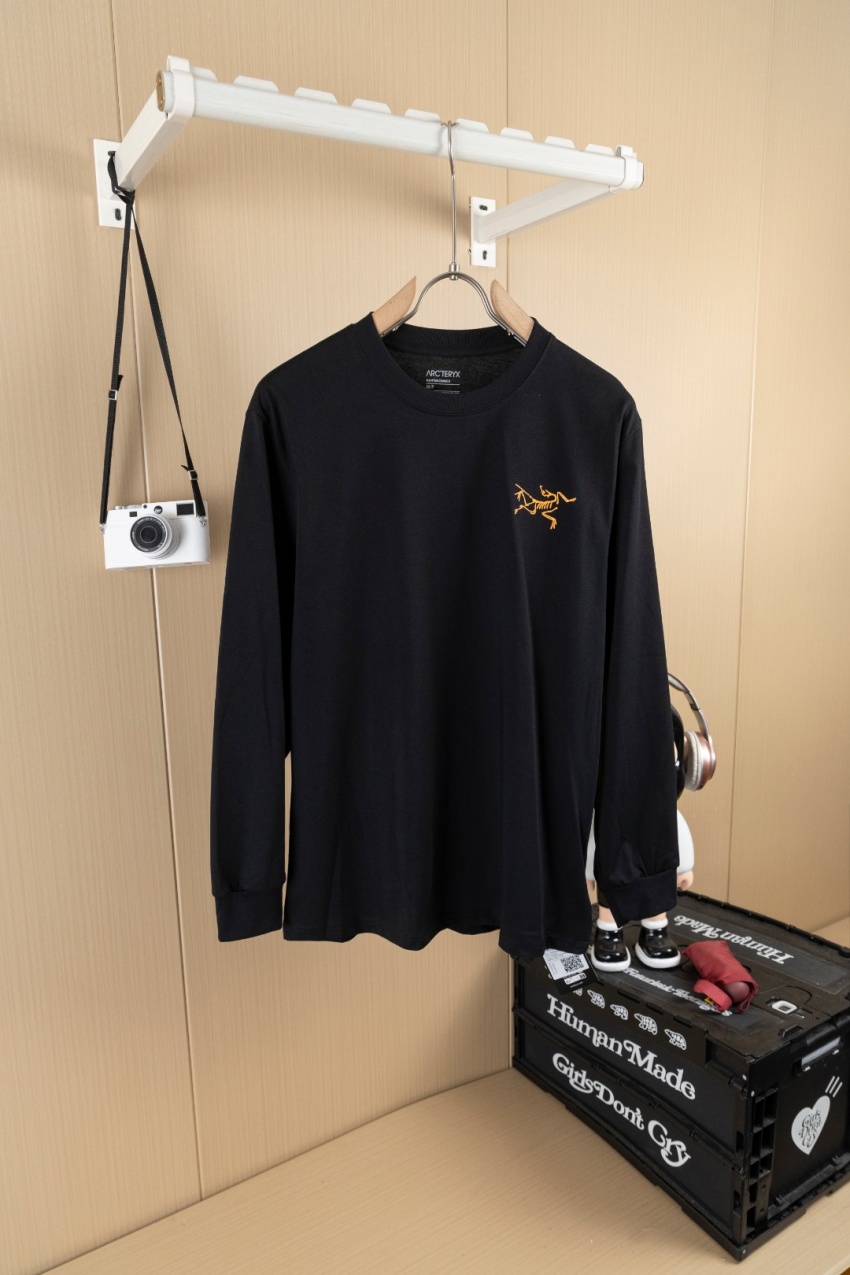 아크테릭스 상품 아크테릭스 ARC'TERYX 남녀공용 맨투맨