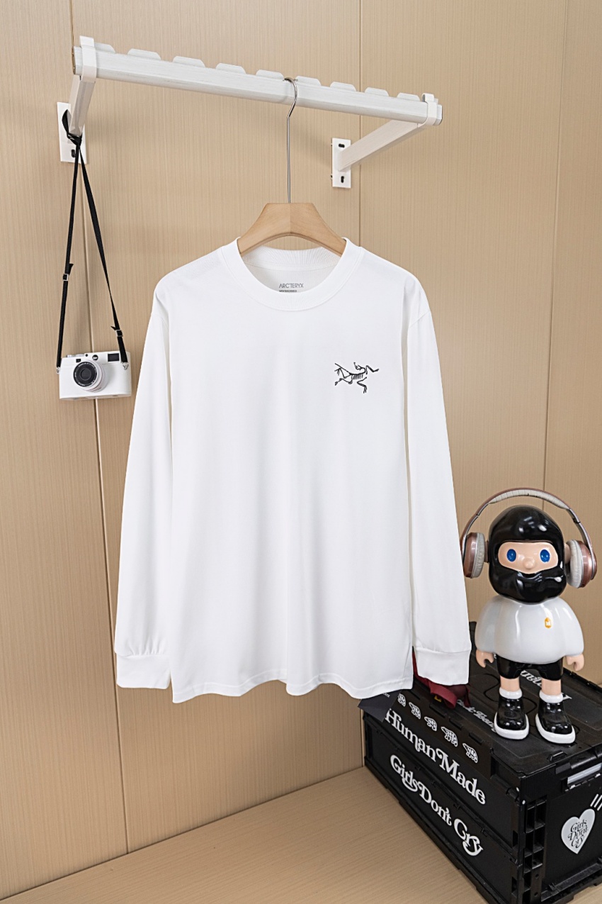 아크테릭스 상품 아크테릭스 ARC'TERYX 남녀공용 맨투맨