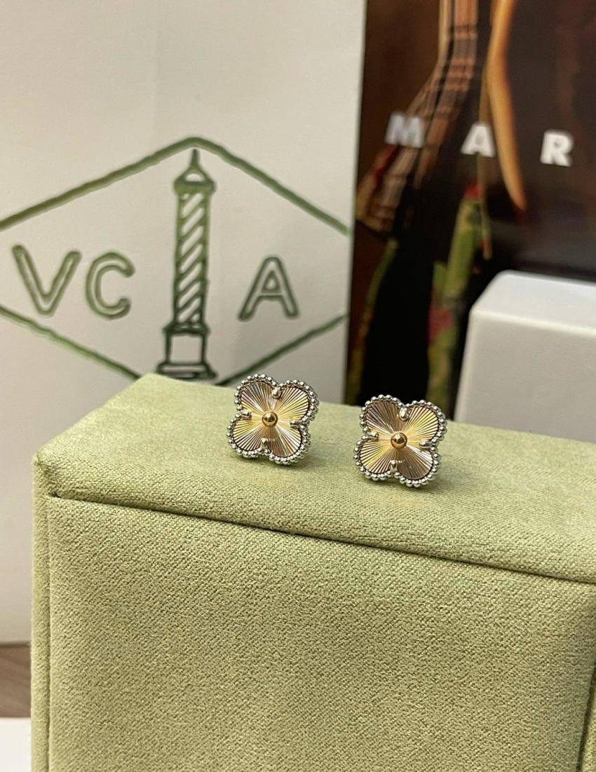 반클리프 아펠 상품 반클리프 아펠 Van Cleef & Arpels 네잎클로버 귀걸이