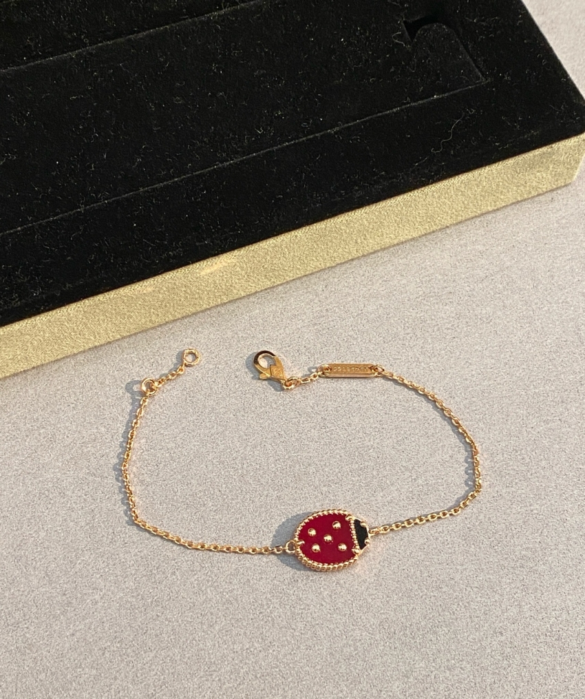 반클리프 아펠 상품 반클리프 아펠 Van Cleef & Arpels Bracelet 팔찌