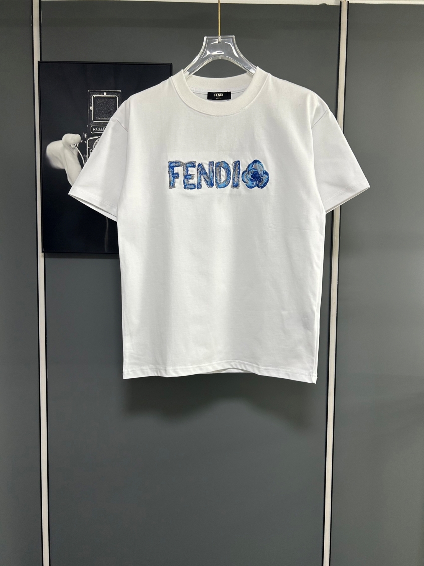 펜디 상품 펜디 FENDI 남녀 공용 반팔 티셔츠