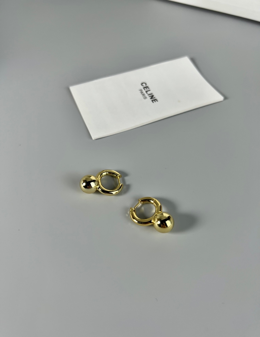 셀린느 상품 셀린느 CELINE earrings 귀걸이