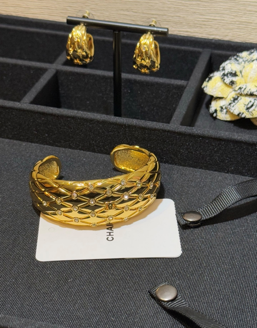 샤넬 상품 샤넬 CHANEL bangle 팔찌