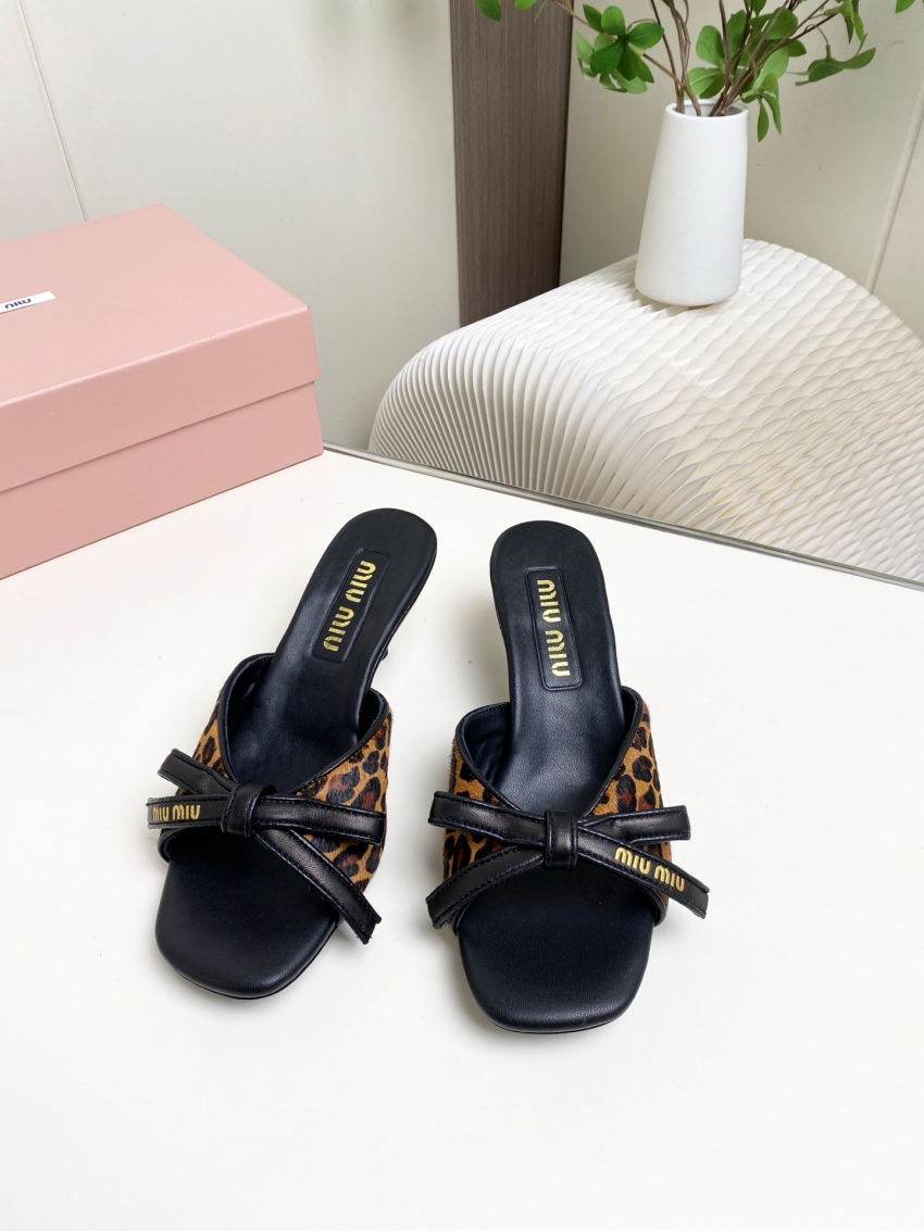 미우미우 상품 미우미우 MIUMIU 여성용 힐 샌들