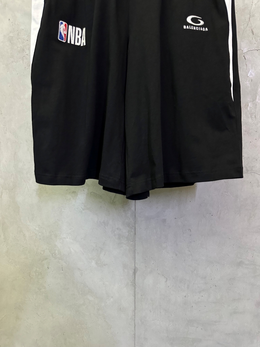 발렌시아가 상품 발렌시아가 BALENCIAGA 여성용 반바지 상세 이미지 4