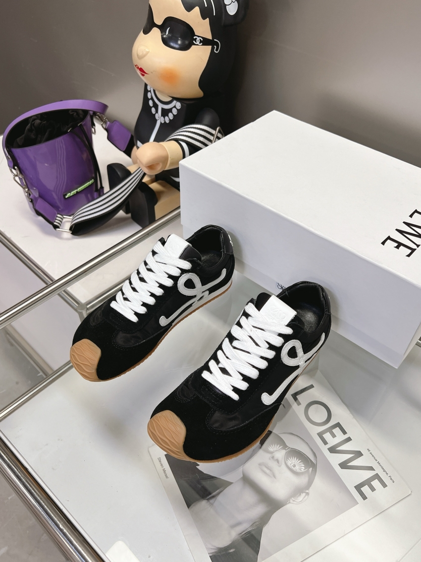 로에베 상품 로에베 LOEWE 여성용 캐주얼 신발 상세 이미지 3