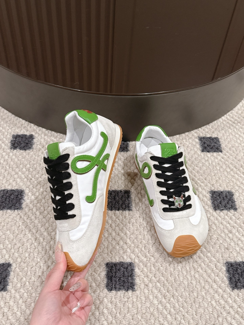 로에베 상품 로에베 LOEWE 여성용 캐주얼 신발 상세 이미지 3