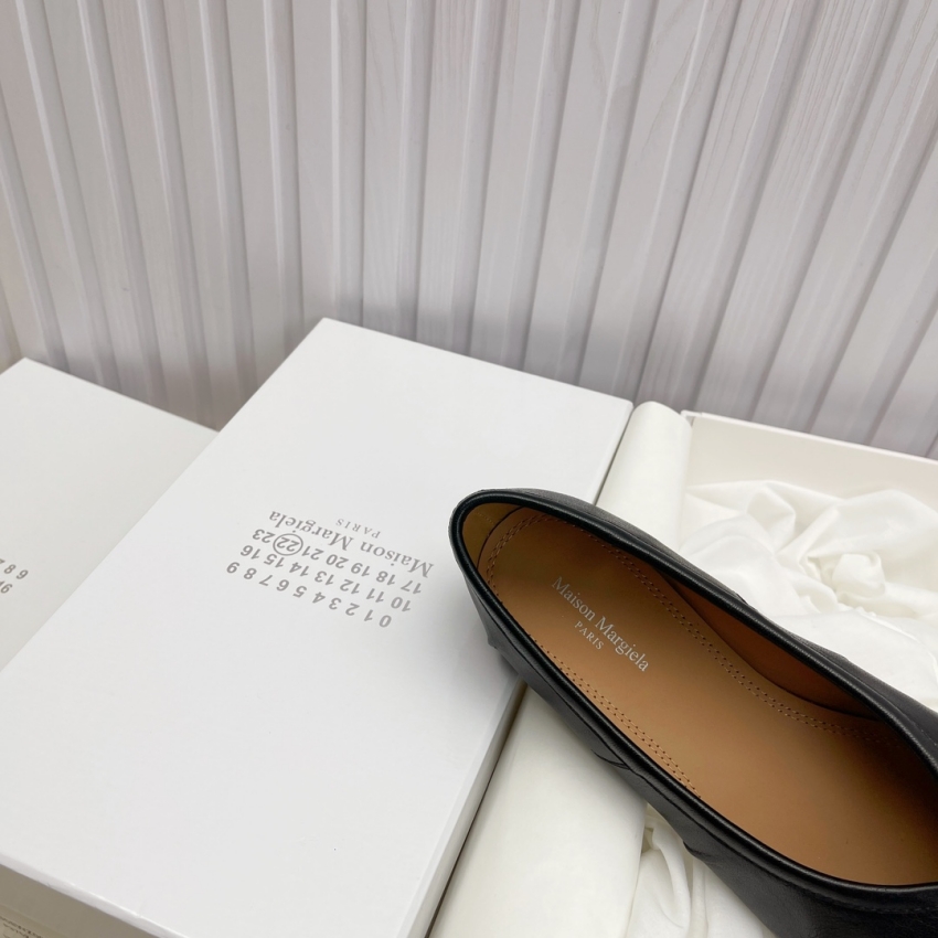 메종 마르지엘라 상품 메종 마르지엘라 Maison Margiela 여성용 스플릿 토 슈즈 상세 이미지 3
