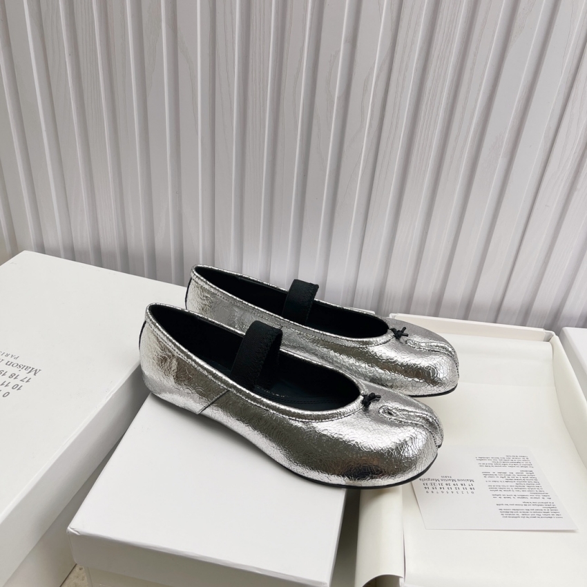 메종 마르지엘라 상품 메종 마르지엘라 Maison Margiela 여성용 스플릿 토 슈즈 상세 이미지 2