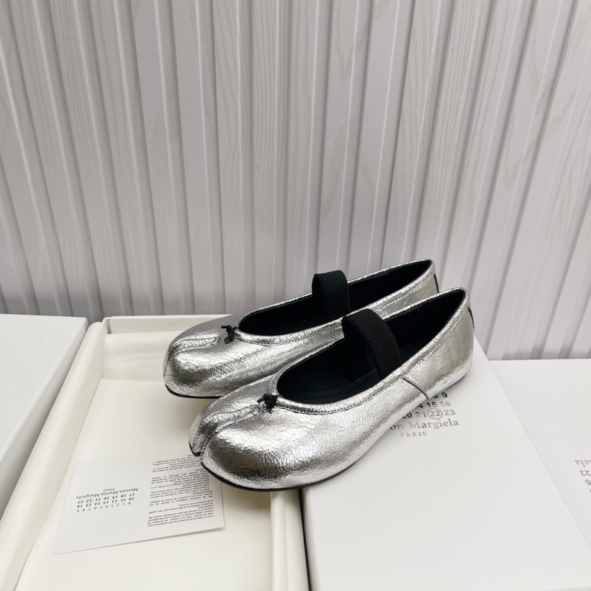 메종 마르지엘라 상품 메종 마르지엘라 Maison Margiela 여성용 스플릿 토 슈즈 상세 이미지 4