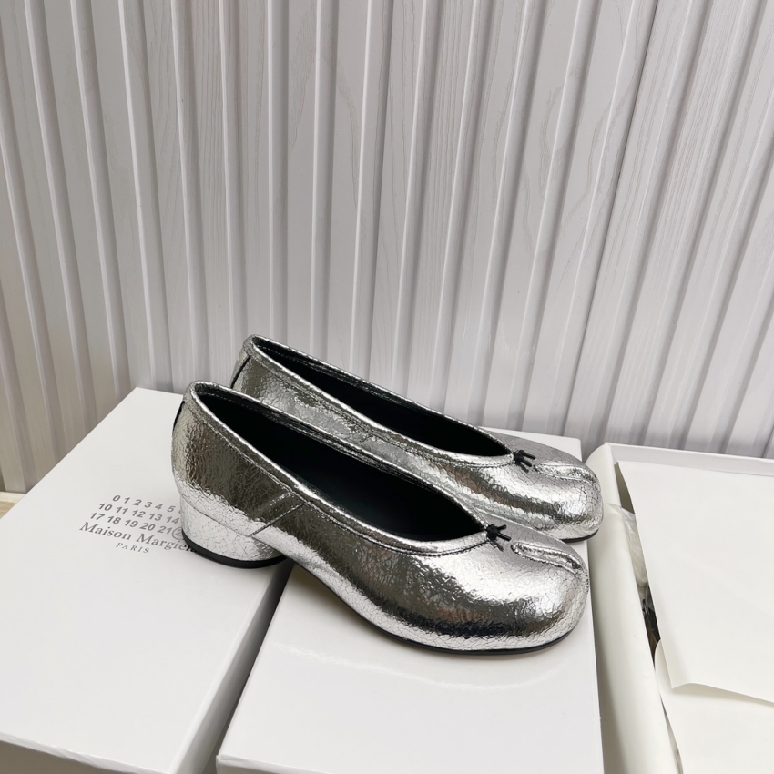 메종 마르지엘라 상품 메종 마르지엘라 Maison Margiela 여성용 스플릿 토 슈즈 상세 이미지 3