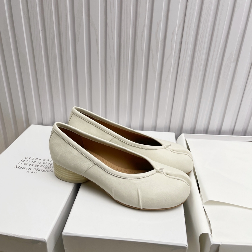 메종 마르지엘라 상품 메종 마르지엘라 Maison Margiela 여성용 스플릿 토 슈즈 상세 이미지 3