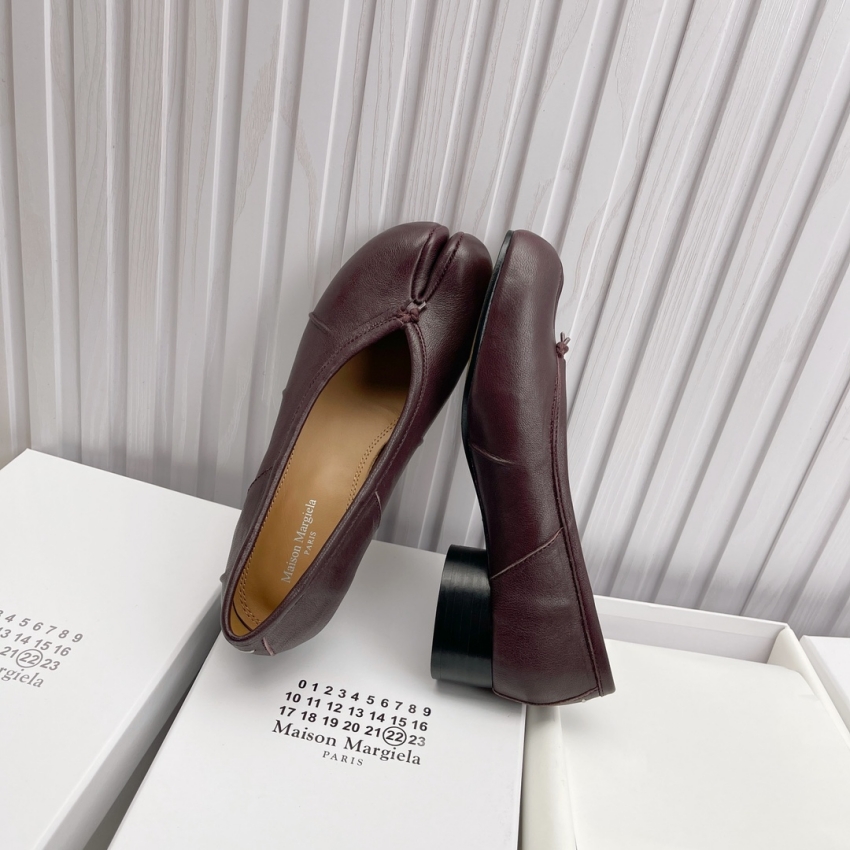 메종 마르지엘라 상품 메종 마르지엘라 Maison Margiela 여성용 스플릿 토 슈즈 상세 이미지 4