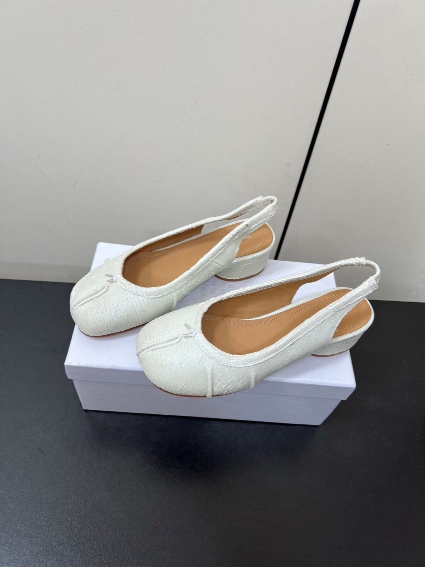 메종 마르지엘라 상품 메종 마르지엘라 Maison Margiela 여성용 스플릿 토 슈즈 상세 이미지 3