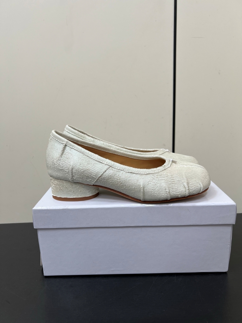 메종 마르지엘라 상품 메종 마르지엘라 Maison Margiela 여성용 스플릿 토 슈즈 상세 이미지 4