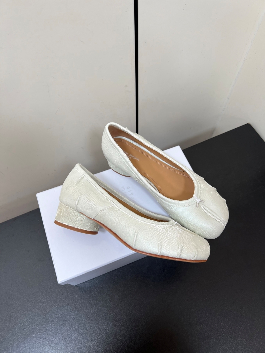 메종 마르지엘라 상품 메종 마르지엘라 Maison Margiela 여성용 스플릿 토 슈즈 상세 이미지 5