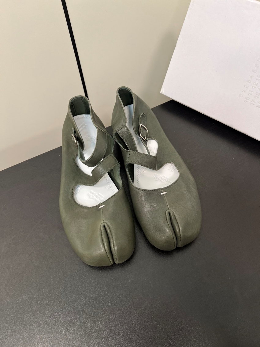 메종 마르지엘라 상품 메종 마르지엘라 Maison Margiela 여성용 스플릿 토 슈즈