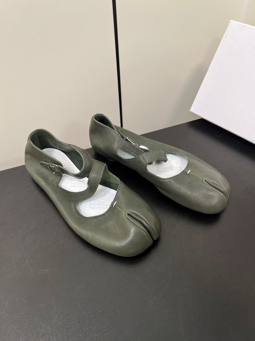 메종 마르지엘라 상품 메종 마르지엘라 Maison Margiela 여성용 스플릿 토 슈즈 상세 이미지 2
