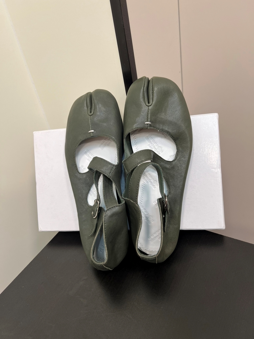 메종 마르지엘라 상품 메종 마르지엘라 Maison Margiela 여성용 스플릿 토 슈즈 상세 이미지 5
