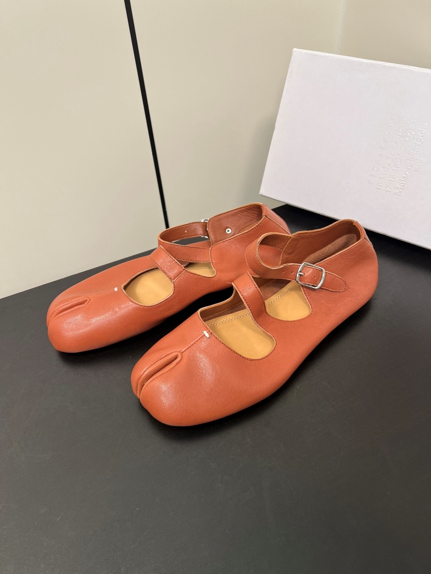 메종 마르지엘라 상품 메종 마르지엘라 Maison Margiela 여성용 스플릿 토 슈즈 상세 이미지 3