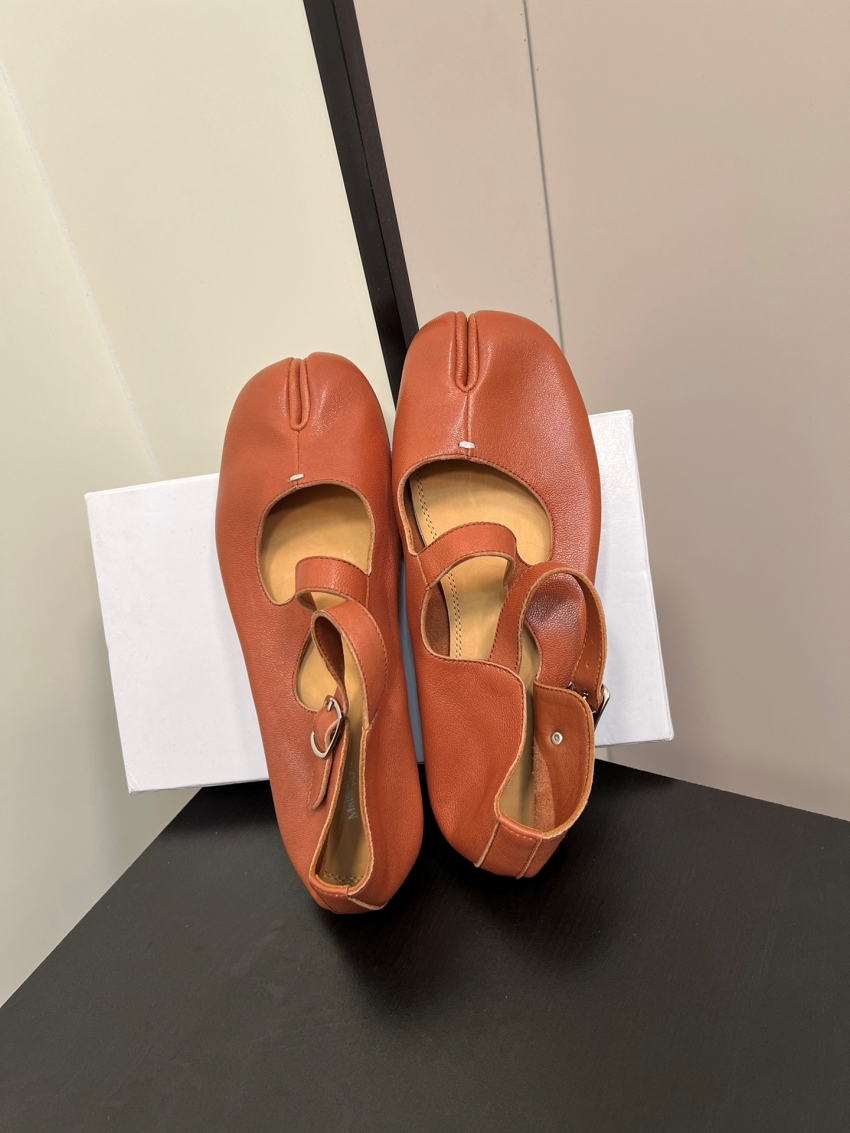 메종 마르지엘라 상품 메종 마르지엘라 Maison Margiela 여성용 스플릿 토 슈즈 상세 이미지 5