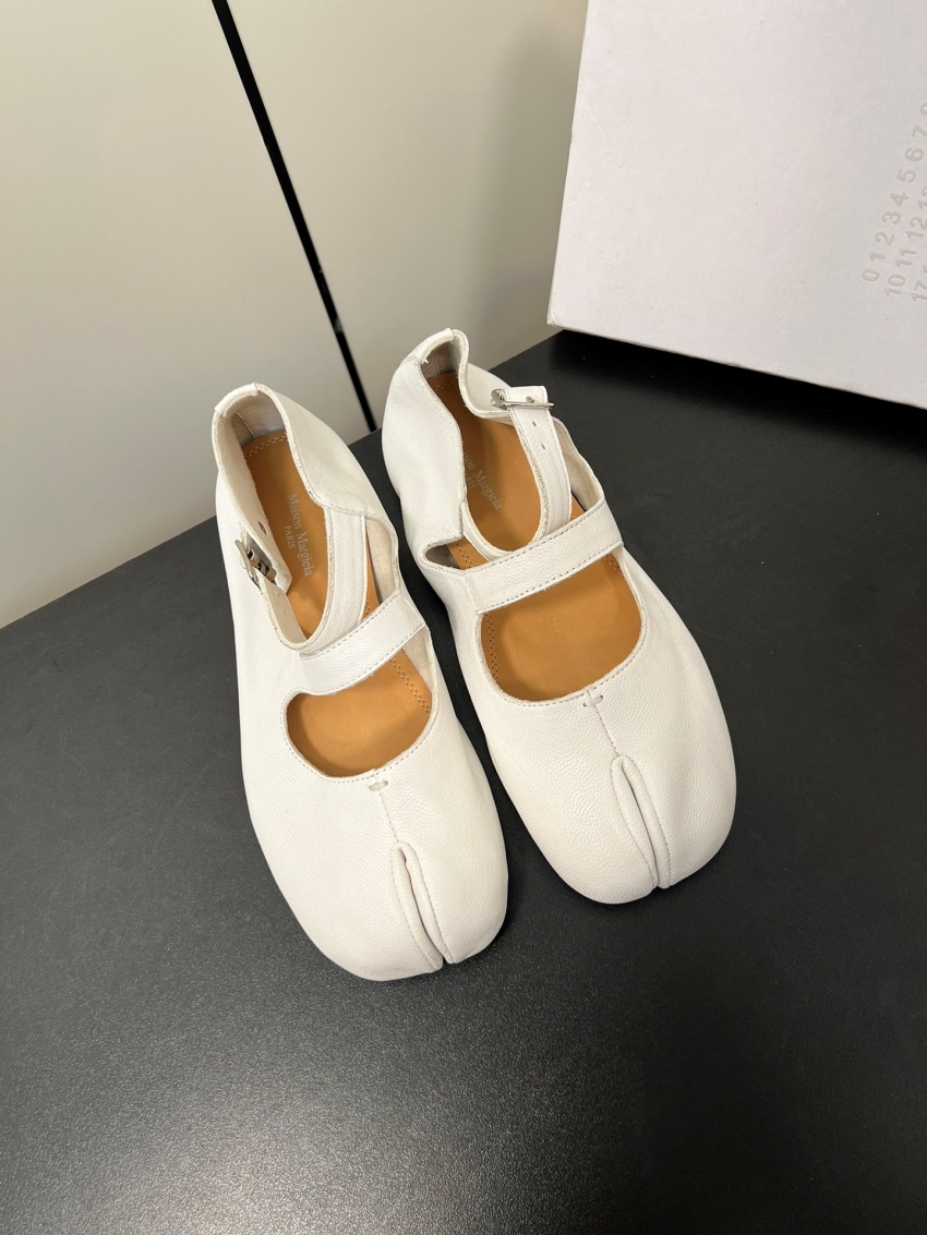 메종 마르지엘라 상품 메종 마르지엘라 Maison Margiela 여성용 스플릿 토 슈즈 상세 이미지 2