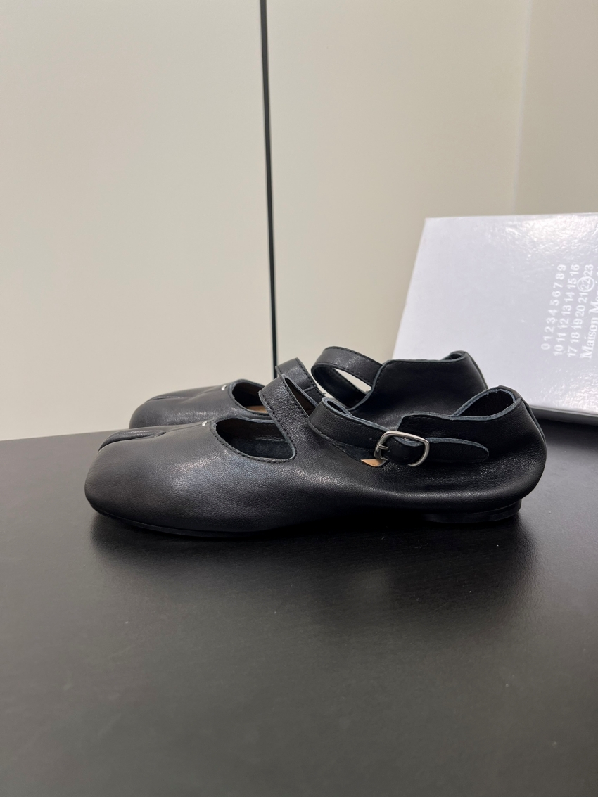 메종 마르지엘라 상품 메종 마르지엘라 Maison Margiela 여성용 스플릿 토 슈즈 상세 이미지 5