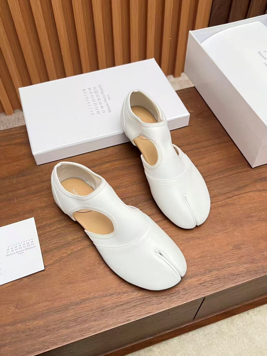 메종 마르지엘라 상품 메종 마르지엘라 Maison Margiela 여성용 스플릿 토 슈즈 상세 이미지 3