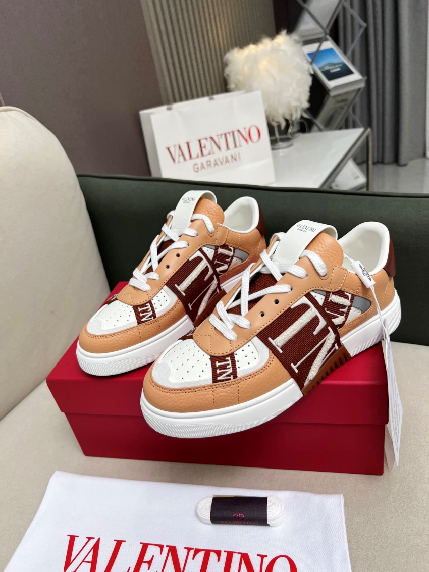 발렌티노 상품 발렌티노 VALENTINO 남여공용 스니커즈