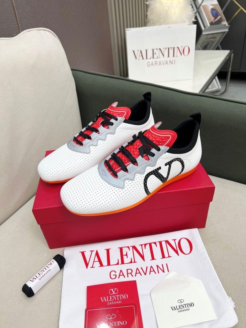 발렌티노 상품 발렌티노 VALENTINO 남여공용 스니커즈