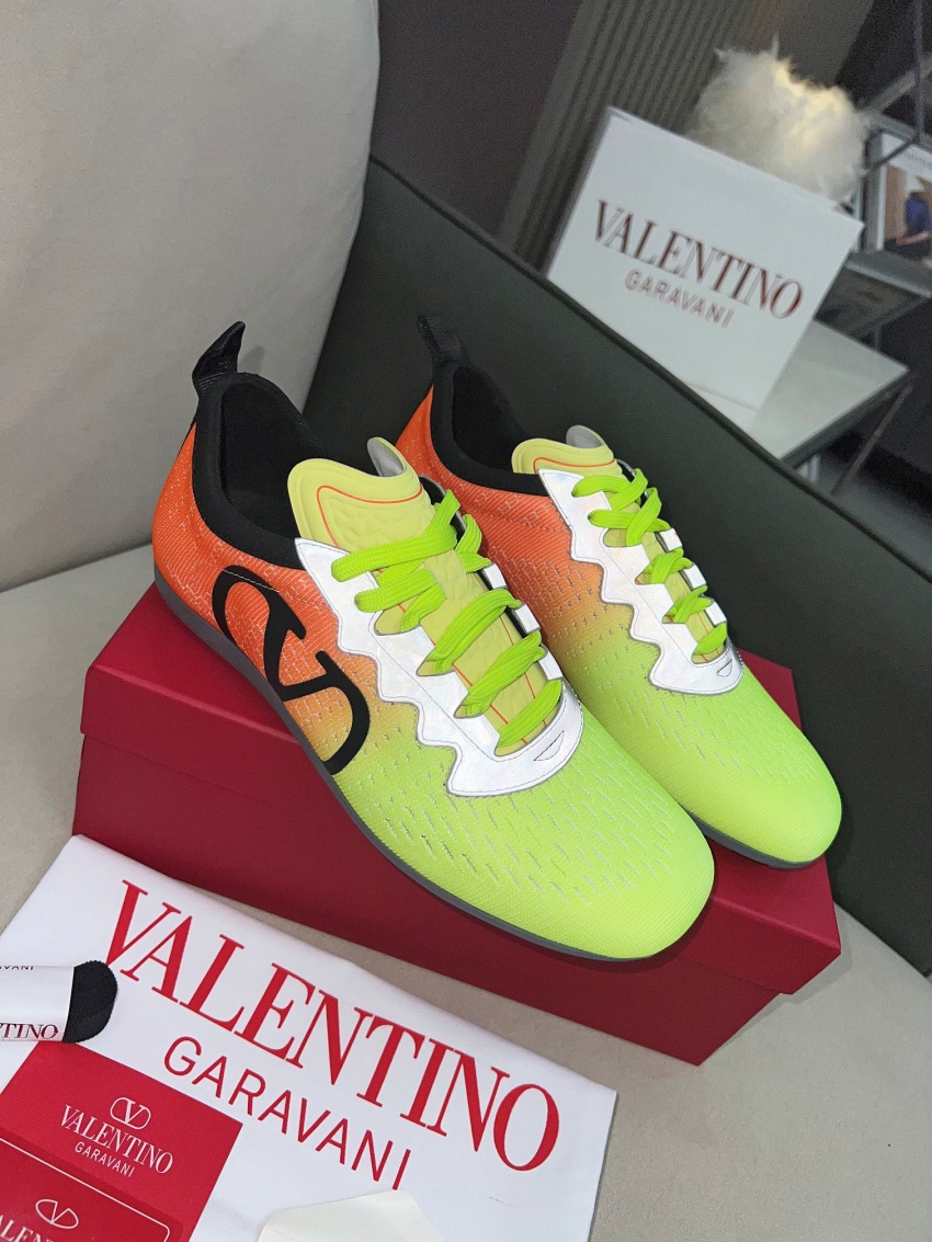 발렌티노 상품 발렌티노 VALENTINO 남여공용 스니커즈