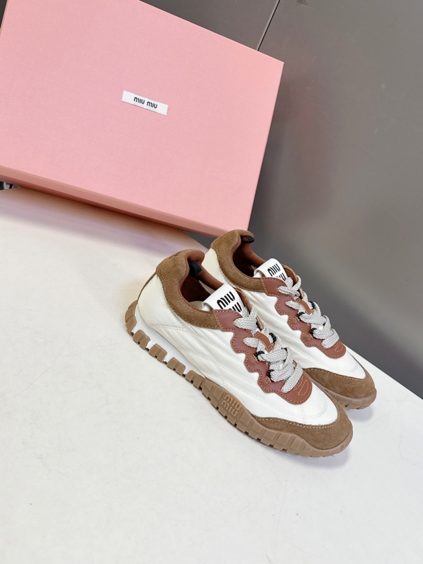 미우미우 상품 미우미우 MIUMIU 여성용 스니커즈 상세 이미지 2