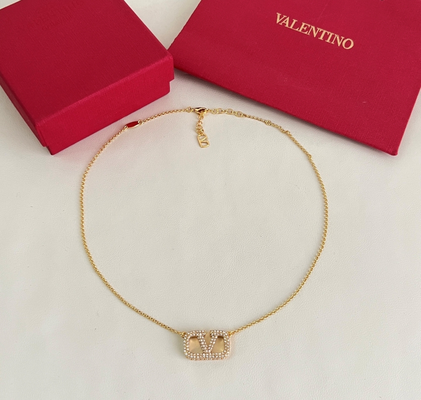 발렌티노 상품 발렌티노 Valentino 가는 목걸이