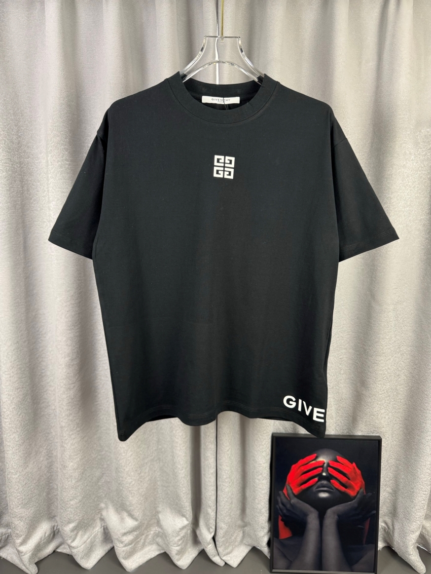 지방시 상품 지방시 Givenchy 남녀공용 반팔 티셔츠