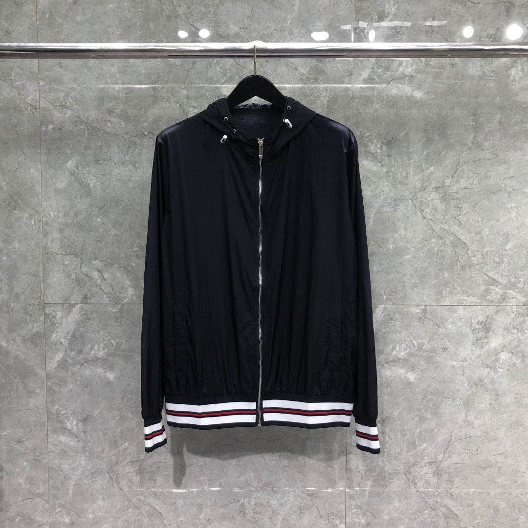 톰브라운 상품 톰브라운 THOM BROWNE 남녀공용 후드 바람막이